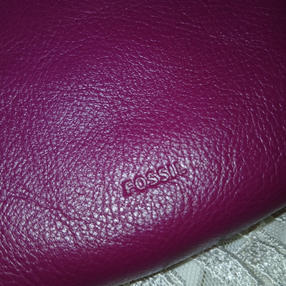 Fossil 'Bobbie' Phone Bag - Picture 2 of 10